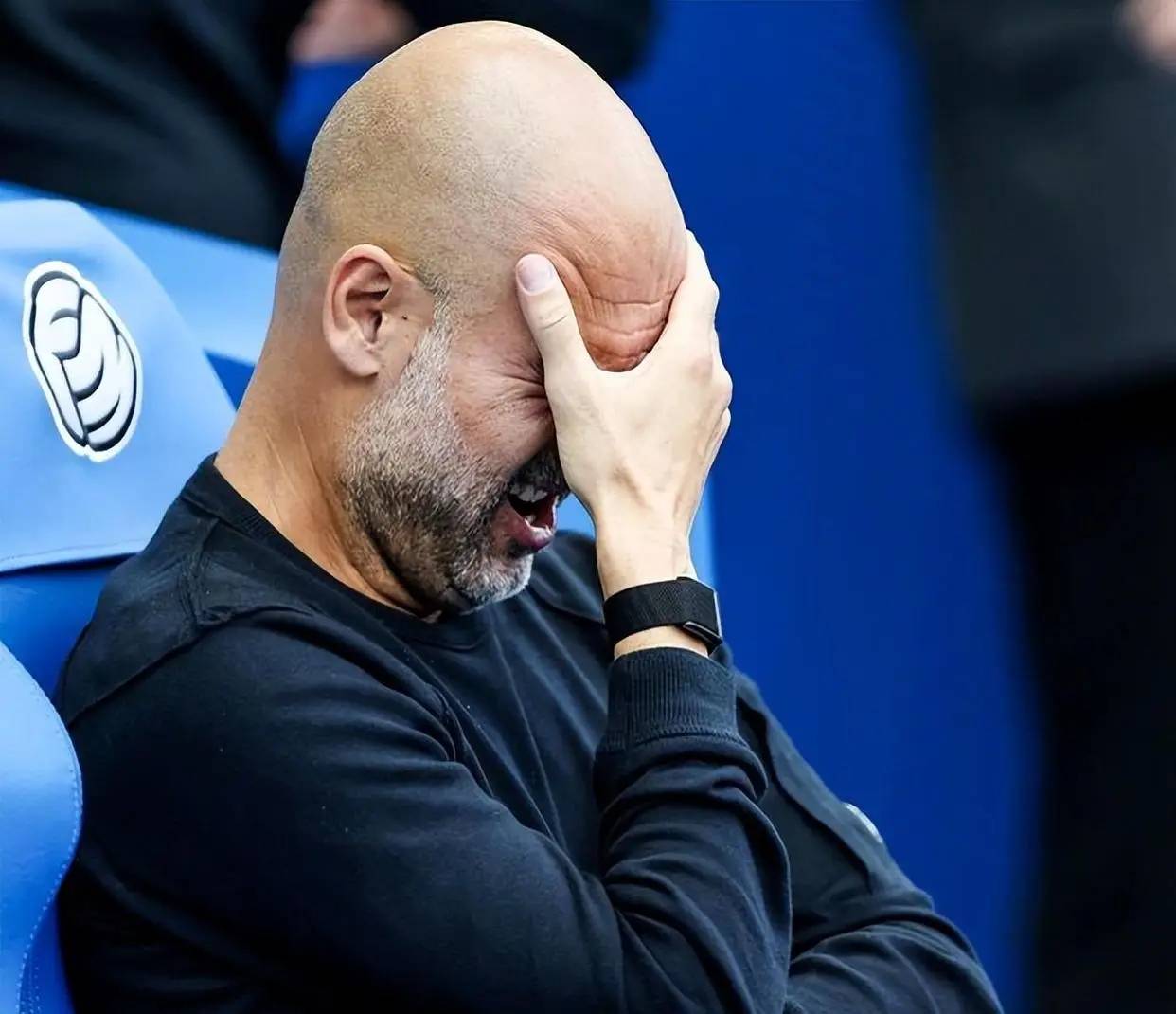 曼城今晚战术微调；志在欧联名次提升；底气十足；临场指挥获称赞的简单介绍