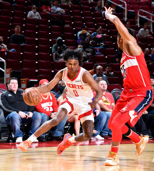 九游体育关于赛地聚焦：意大利杯窗口期热度飙升，孟菲斯灰熊外线爆发，引发热议，阵容厚度经受考验的信息